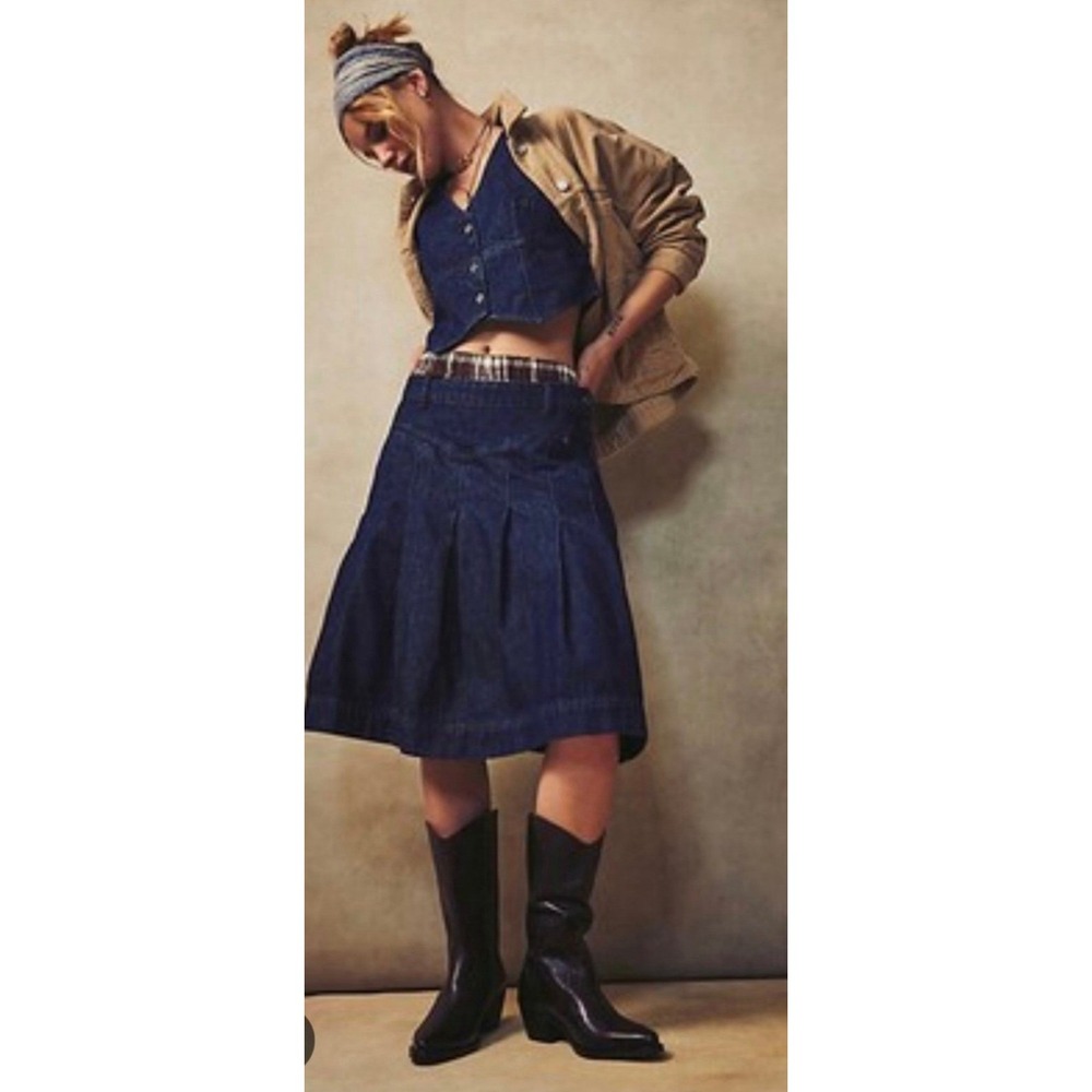 Free People Dark Wash Denim 2 Piece Set Pleated Midi Skirt Cropped Vest Size 2